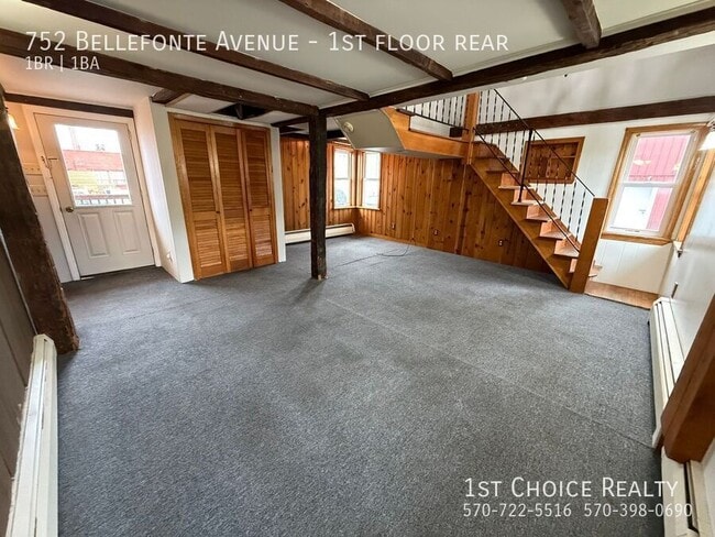 Photo - 752 Bellefonte Ave Unidad 1st floor rear