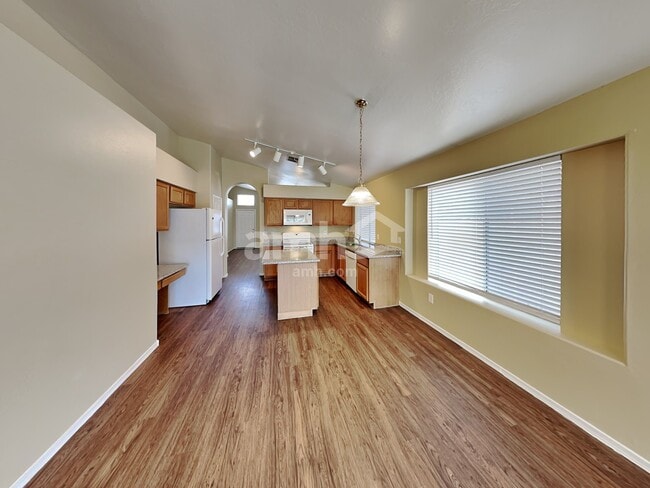 Photo - 7515 E Medina Ave