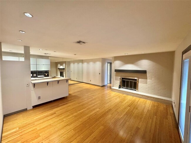 Photo - 4400 Hemingway Dr Unidad 202