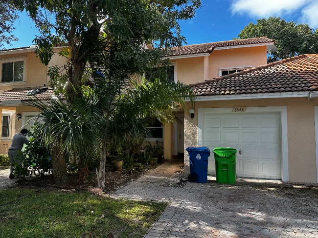 Photo - 8438 NW 40th Ct