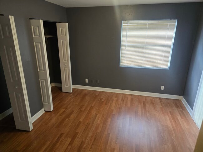 Building Photo - 5925 NW 23rd St