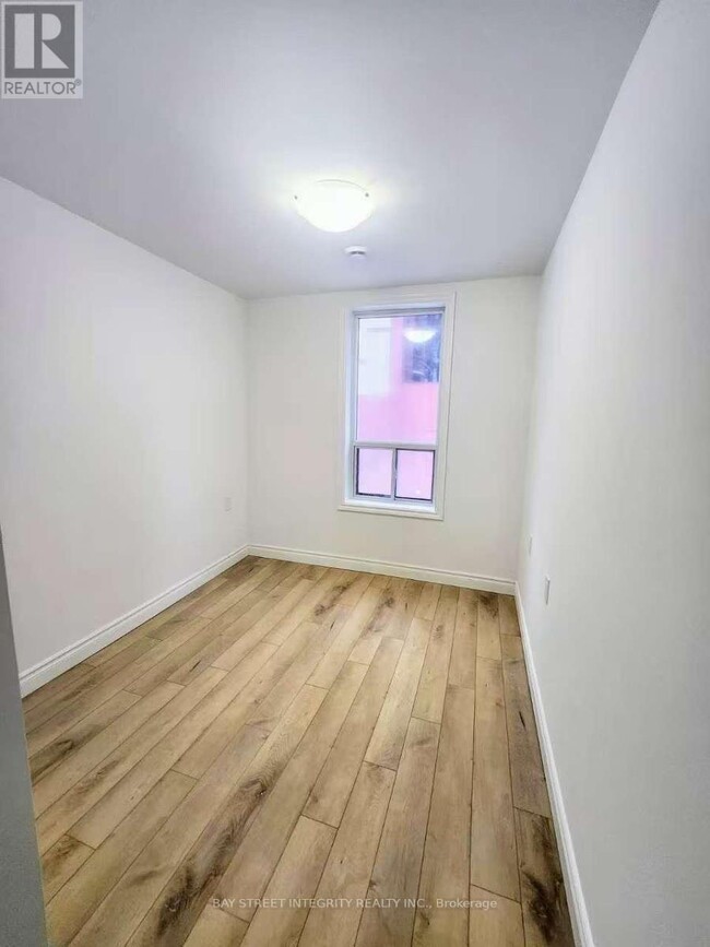 Photo - 71 Main St E Unité 2A