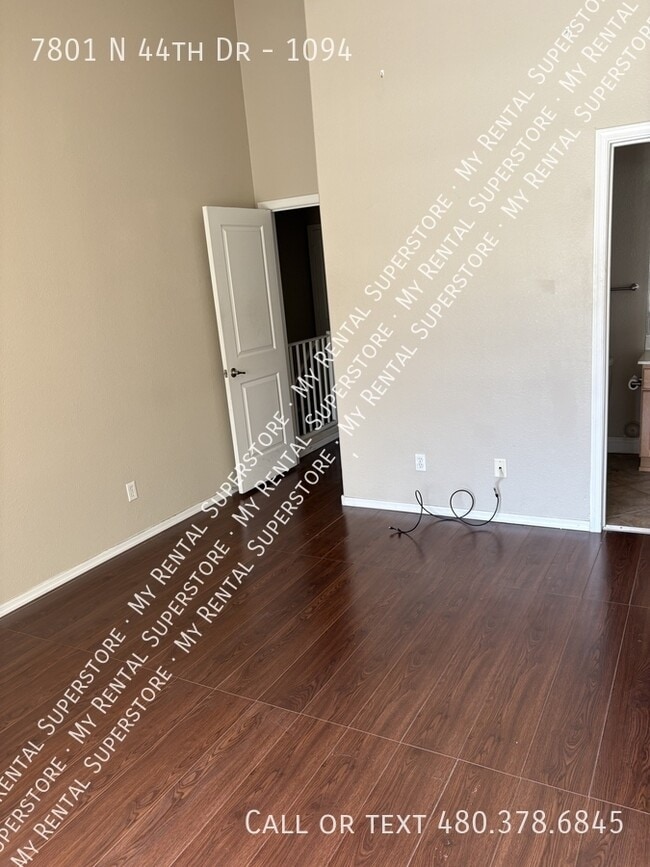 Photo - 7801 N 44th Dr