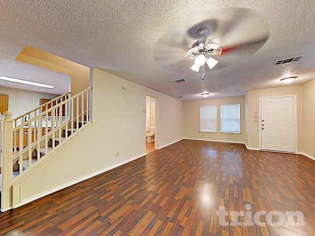 Photo - 8055 Chestnut Cedar Dr