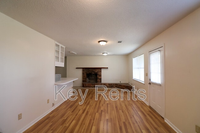 4679 Bradley Dr