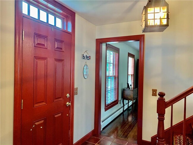 Photo - 6 Butts Rock Rd