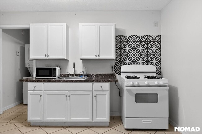 Photo - 3727 Windsong Chase