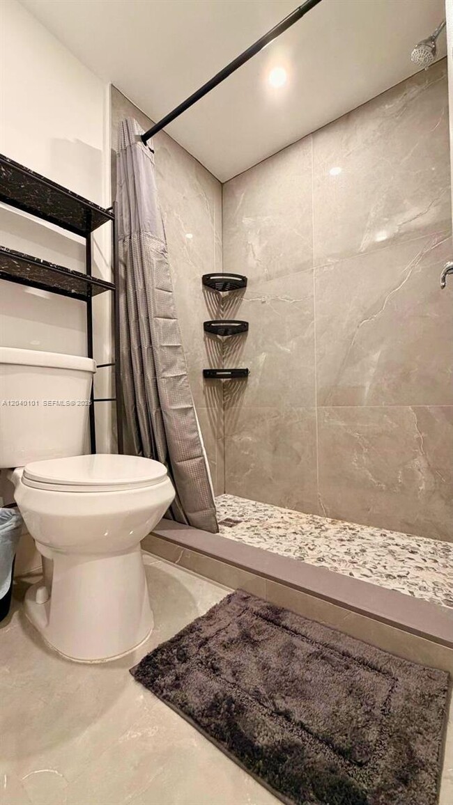 Photo - 2255 SW 33rd Ave Unit 1