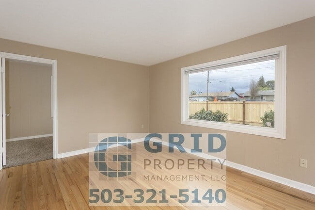 Charming Two Bedroom Home Available in Sou... - Charming Two Bedroom Home Available in Sou...