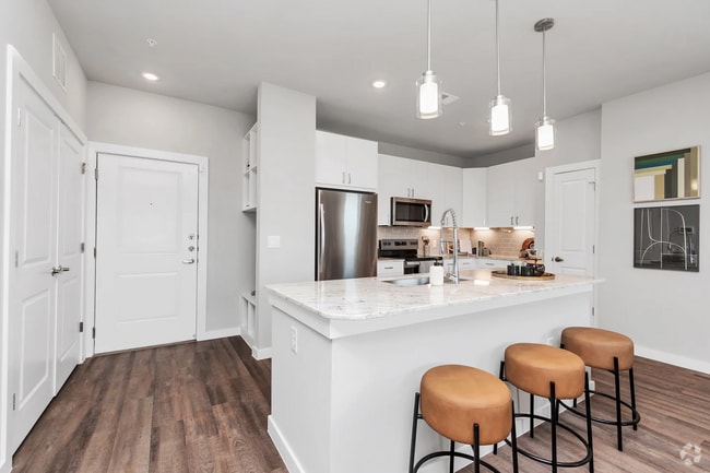 Building Photo - 2 Bed for $1,845 + 2 Months Free & $500 Lo... Unit TTPLC Rental