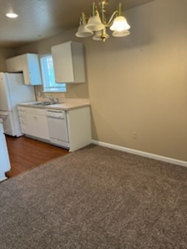 Great 2bed/2bath with tons of storage House House Rental in Cottage