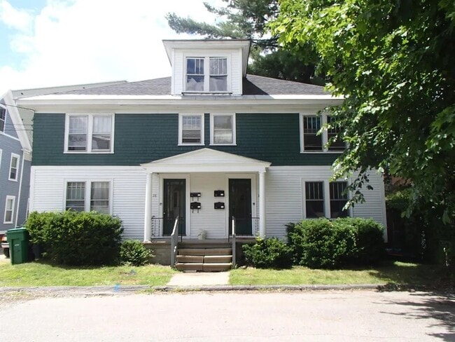 Building Photo - 30 Roxbury Ct Unit 30 A