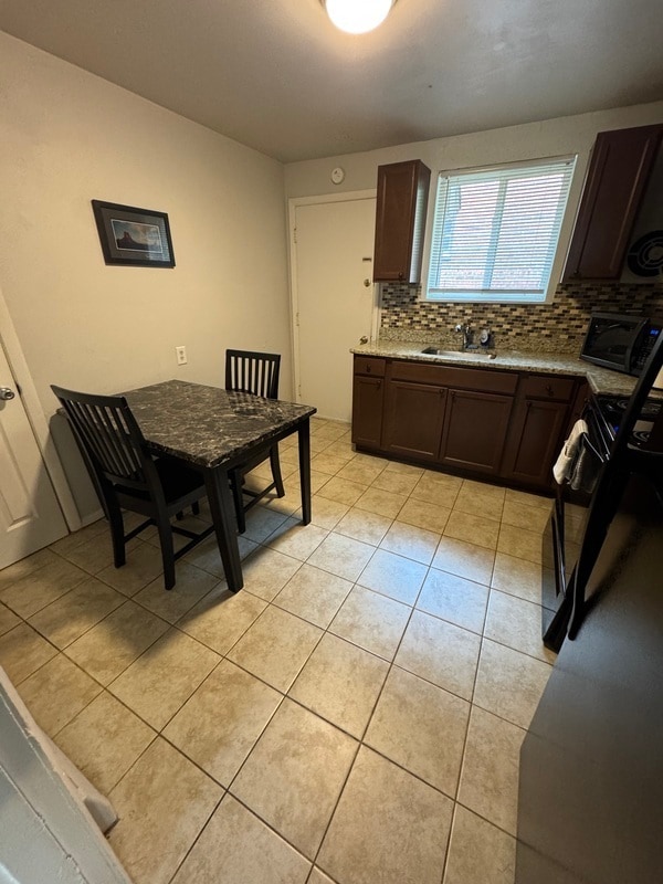 Photo - 3212 Ellwood Ave