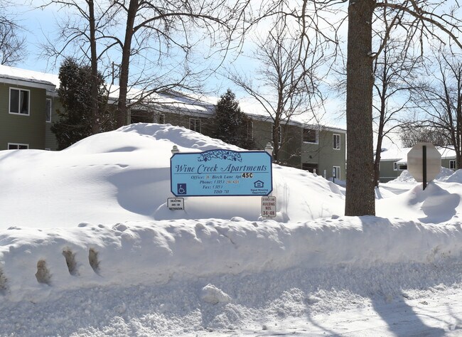 Photo - Wine Creek Apartments