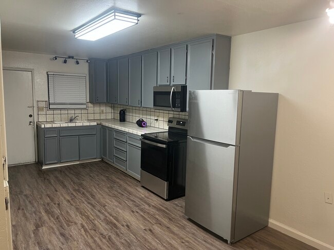 Photo - 276 Northwoods Ave Apartments Unit 282