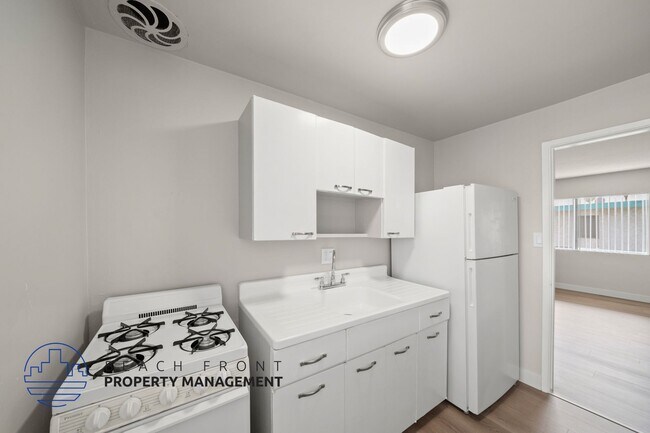 Photo - 12318 Birch Ave.