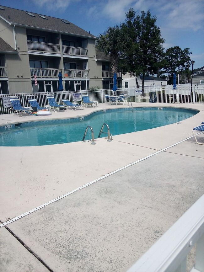 Photo - Golf Colony VII