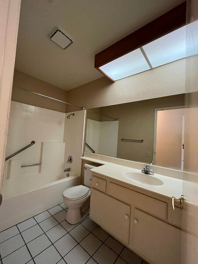 3 bedroom 2 bath in Victorville 55 + commu... Rental House Rental in