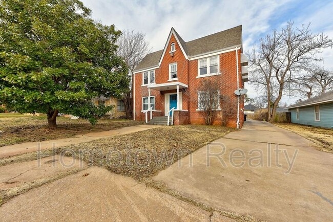 Building Photo - 2231 NW 12th St Rental