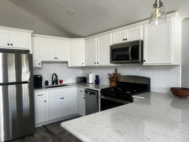 294A Portsmouth Ave