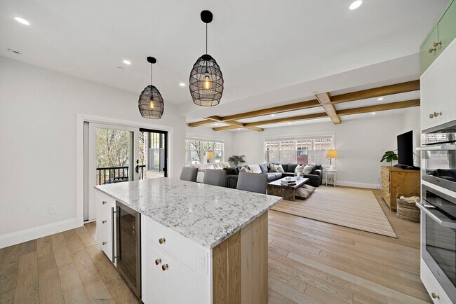 Photo - 144 Linden St Unit 2