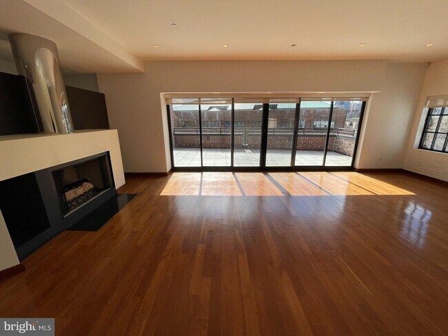 Photo - 3336 Cadys Aly NW Unit 201