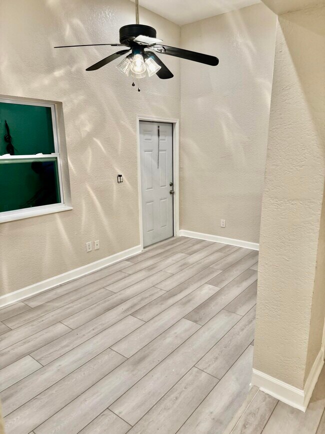 Photo - 1040 17th St