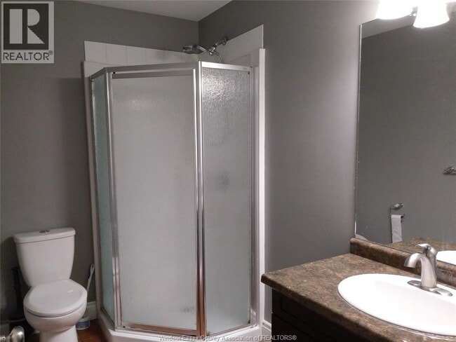 Photo - 1686 Northway Ave