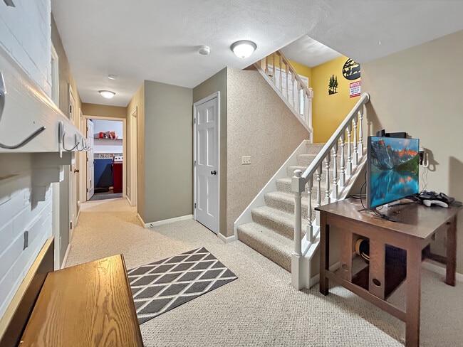 Photo - 1825 3rd Ave NE