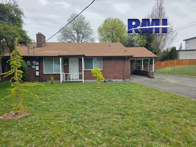 Building Photo - 7409-7411 20th St W Unit 7409