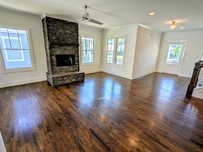Photo - 1708 4th Ave N