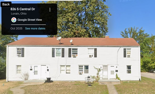 Building Photo - 826 S Central Dr