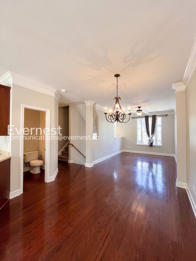 Photo - 7222 Althorp Way