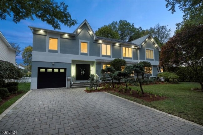 Photo - 827 Alden Rd