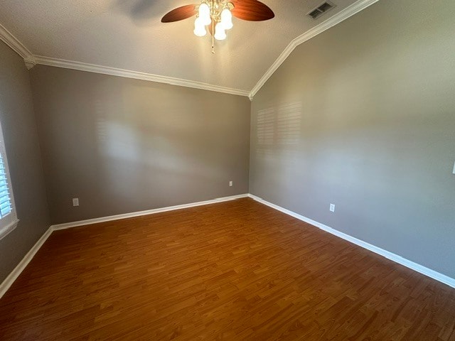 Photo - Spacious 4 Bedroom Home With Upstairs Private Suite And 2 Car Garage