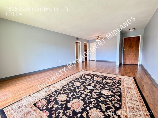 Photo - 1825 St Julian Pl
