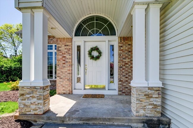 Photo - Beautifully updated 4 bedroom home in Southbridge, Waunakee