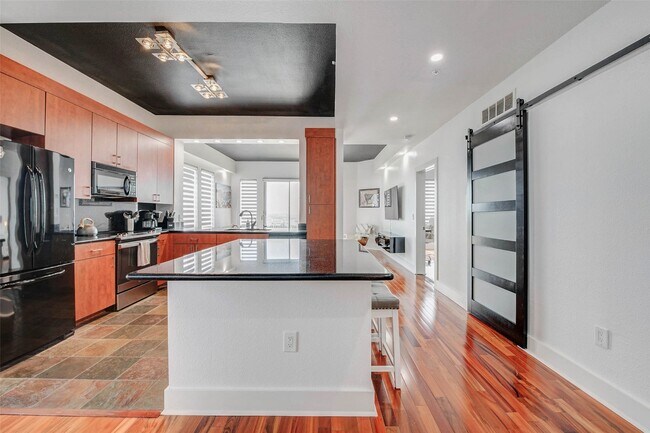 Photo - 3505 Sage Rd Unit 2102