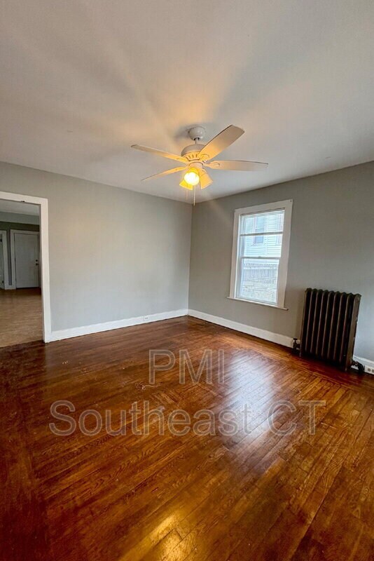 Photo - 50 Montauk Ave Unidad Apt. 1