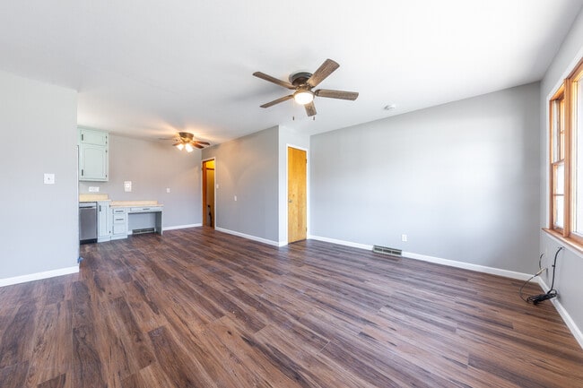 Photo - 1933 Judson St