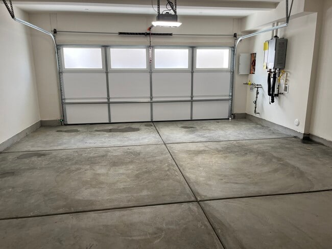 Photo - 28019 Oakdale Dr