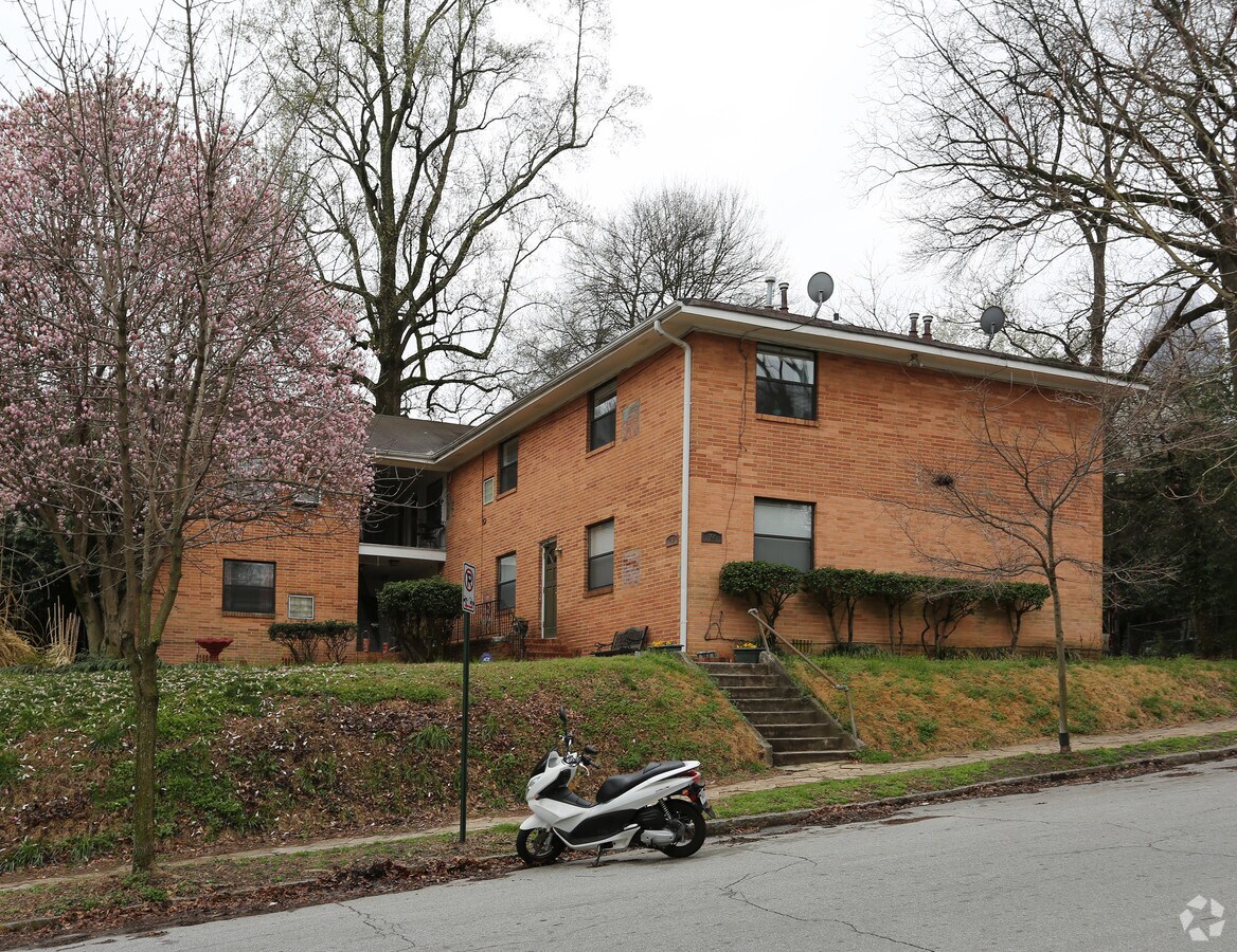 Photo - 764 NE Argonne Ave Apartments