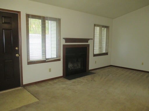 Photo - 2 Bedrooms, 1 bathroom Cathedral ceiling i...