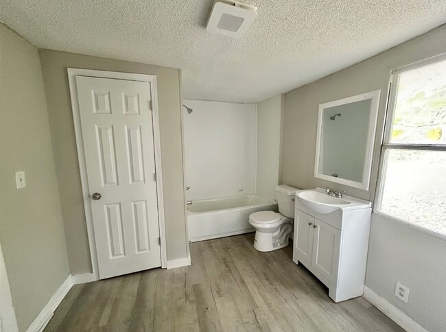 Photo - 1430 19th St Ensley