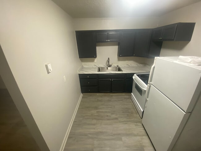 Photo - Room in Condo on Alamance Church Rd