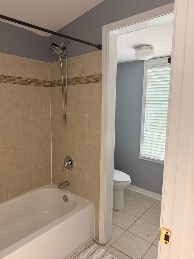 Photo - 742 Peeples St SW