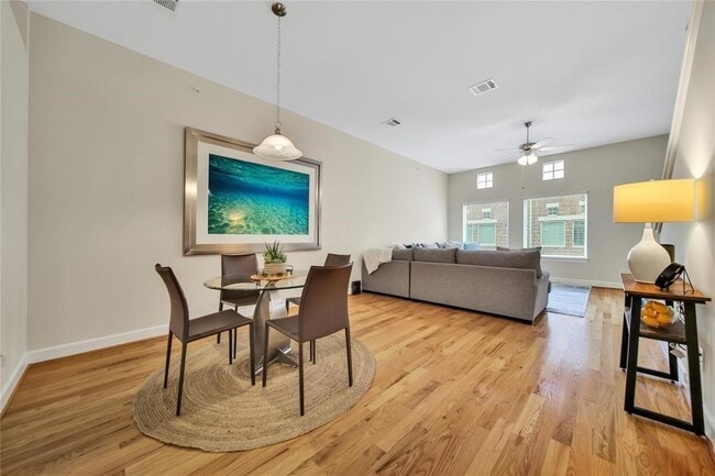 Photo - 8705 Bryam St