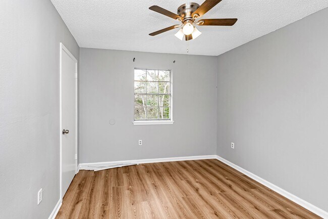 Photo - 2 Bedroom Condo in St Francisville Available Now