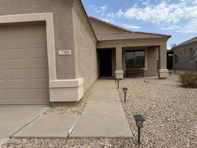 10962 W Manzanita Dr