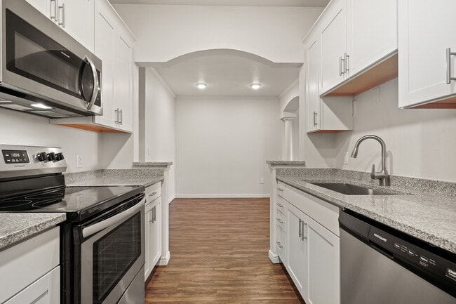 Photo - Irving Schoolhouse